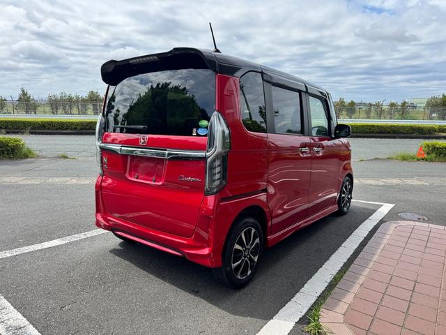 Ｎ－ＢＯＸカスタム Ｇ・Ｌホンダセンシング　雹害車ナビＴＶバックカメラＥＴＣ車載器付ＢＴ対応スマートキーＰスタートイモビ付ホンダセンシング衝突軽減ブレーキ付踏み間違え防止装置白線逸脱警報両側パワスラＬＥＤヘッド前席シートヒーター横滑り防止（7枚目）