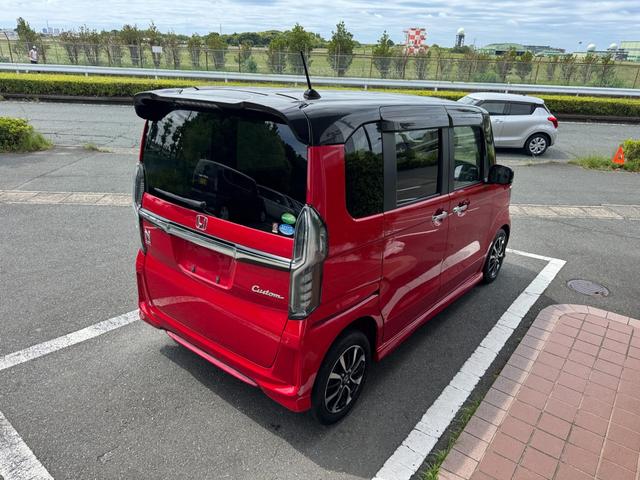Ｎ－ＢＯＸカスタム Ｇ・Ｌホンダセンシング　雹害車ナビＴＶバックカメラＥＴＣ車載器付ＢＴ対応スマートキーＰスタートイモビ付ホンダセンシング衝突軽減ブレーキ付踏み間違え防止装置白線逸脱警報両側パワスラＬＥＤヘッド前席シートヒーター横滑り防止（8枚目）