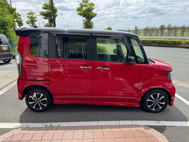 Ｎ－ＢＯＸカスタム Ｇ・Ｌホンダセンシング　雹害車ナビＴＶバックカメラＥＴＣ車載器付ＢＴ対応スマートキーＰスタートイモビ付ホンダセンシング衝突軽減ブレーキ付踏み間違え防止装置白線逸脱警報両側パワスラＬＥＤヘッド前席シートヒーター横滑り防止（9枚目）