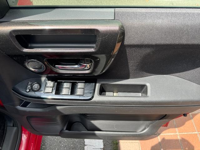 Ｎ－ＢＯＸカスタム Ｇ・Ｌホンダセンシング　雹害車ナビＴＶバックカメラＥＴＣ車載器付ＢＴ対応スマートキーＰスタートイモビ付ホンダセンシング衝突軽減ブレーキ付踏み間違え防止装置白線逸脱警報両側パワスラＬＥＤヘッド前席シートヒーター横滑り防止（40枚目）