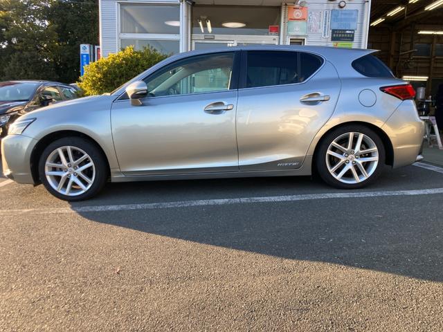 ＣＴ ＣＴ２００ｈ　バージョンＣ　冠水歴車ナビＴＶバックカメラＢＴ対応セーフティセンス衝突軽減ブレーキクルーズコントロール付ＥＴＣ２．０スマートキーＰスタート前席シートヒーターハイブリッド車ＬＥＤヘッドオートマチックハイビーム（13枚目）
