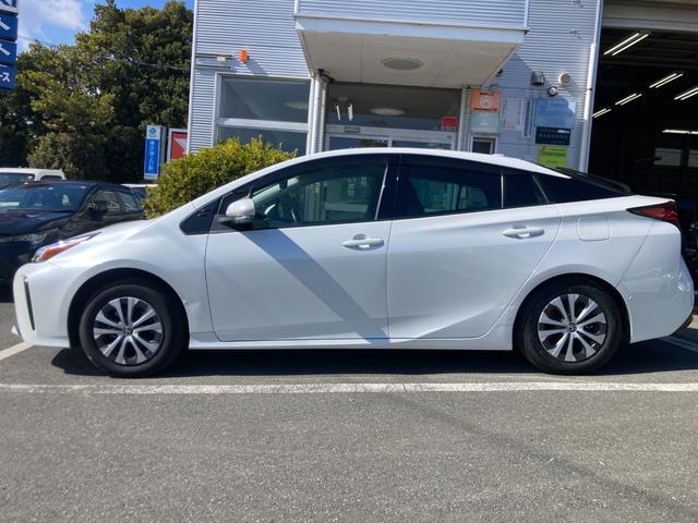 プリウス Ａ　冠水歴車ナビＴＶＢＴオーディオ対応バックカメラＥＴＣセーフティセンス衝突軽減ブレーキレーダークルコン衝突軽減ブレーキ踏み間違え防止装置ヘッドアップディスプレイオートマチックハイビームハイブリッド（15枚目）
