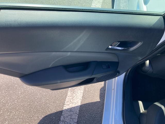 プリウス Ａ　冠水歴車ナビＴＶＢＴオーディオ対応バックカメラＥＴＣセーフティセンス衝突軽減ブレーキレーダークルコン衝突軽減ブレーキ踏み間違え防止装置ヘッドアップディスプレイオートマチックハイビームハイブリッド（46枚目）