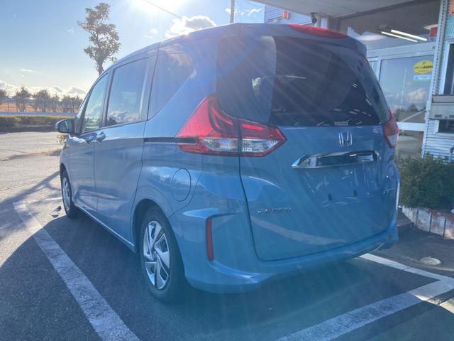 フリードハイブリッド ハイブリッド・Ｇホンダセンシング　冠水歴車ナビＴＶバックカメラＥＴＣＢＴ対応禁煙車センシング衝突軽減ブレーキ踏み間違え防止アダプティブクルコン両側パワスラスマートキーＣパッケージＬＥＤヘッドカーテンエアバッグオートリトラミラー（13枚目）
