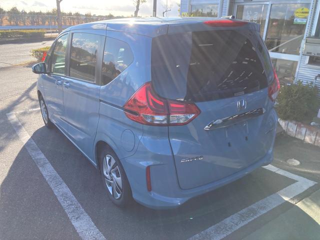 フリードハイブリッド ハイブリッド・Ｇホンダセンシング　冠水歴車ナビＴＶバックカメラＥＴＣＢＴ対応禁煙車センシング衝突軽減ブレーキ踏み間違え防止アダプティブクルコン両側パワスラスマートキーＣパッケージＬＥＤヘッドカーテンエアバッグオートリトラミラー（14枚目）