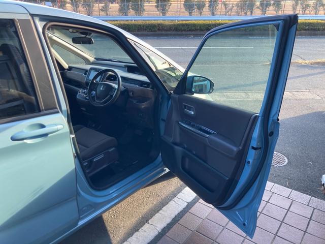 フリードハイブリッド ハイブリッド・Ｇホンダセンシング　冠水歴車ナビＴＶバックカメラＥＴＣＢＴ対応禁煙車センシング衝突軽減ブレーキ踏み間違え防止アダプティブクルコン両側パワスラスマートキーＣパッケージＬＥＤヘッドカーテンエアバッグオートリトラミラー（37枚目）