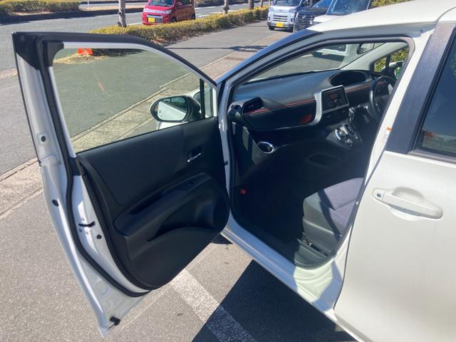 シエンタ ハイブリッドＧ　冠水歴車セーフティセンス衝突軽減ブレーキ付スマートキーＰスタートイモビライザー付ハイブリッド車両側パワースライドドアホワイトパールＥＴＣ車載器禁煙車オートマチックハイビームステアリングスイッチ（37枚目）