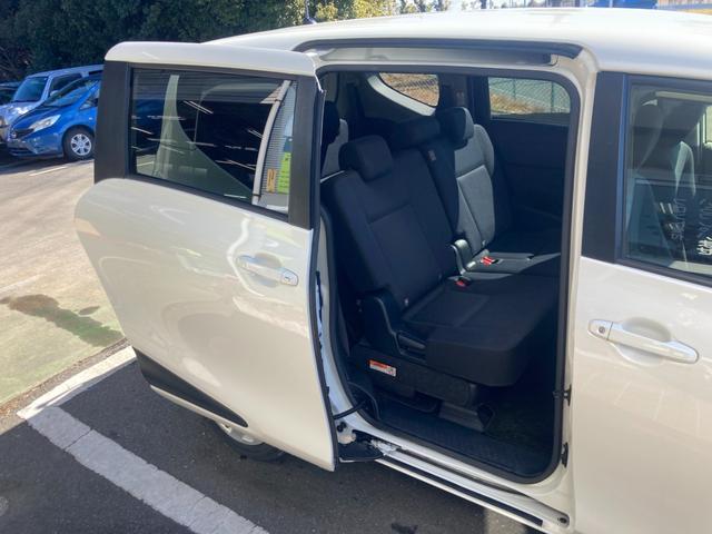 シエンタ ハイブリッドＧ　冠水歴車セーフティセンス衝突軽減ブレーキ付スマートキーＰスタートイモビライザー付ハイブリッド車両側パワースライドドアホワイトパールＥＴＣ車載器禁煙車オートマチックハイビームステアリングスイッチ（42枚目）