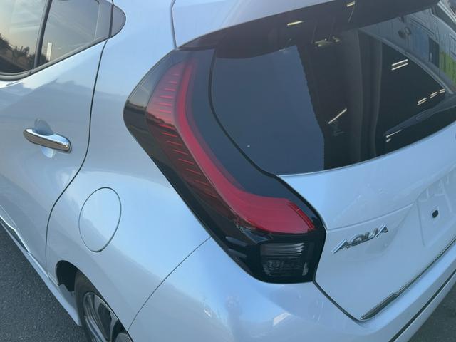 アクア Ｚ　冠水歴車ナビバックカメラセーフティセンス衝突軽減ブレーキ付踏み間違え防止ＥＴＣ車載器ステアリングヒーターオートマチックハイビーム前席シートヒーター禁煙車フルエアロスマートキー２本Ｐスタート（26枚目）