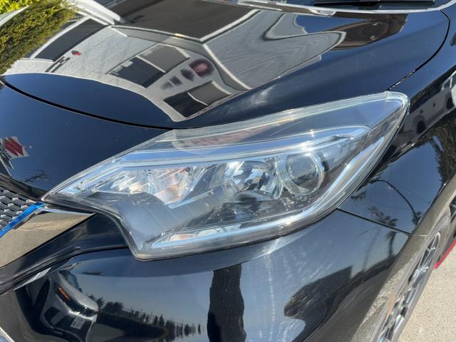 ノート ｅ－パワーニスモ　冠水歴車ナビＴＶバックカメラ全方位モニターＢＴオーディオ対応エマージェンシーブレーキ衝突軽減ブレーキ横滑り防止装置白線逸脱警報スマートキーＰスタートイモビライザー禁煙車プライバシーガラスリヤスポ（24枚目）