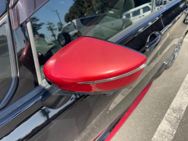 ノート ｅ－パワーニスモ　冠水歴車ナビＴＶバックカメラ全方位モニターＢＴオーディオ対応エマージェンシーブレーキ衝突軽減ブレーキ横滑り防止装置白線逸脱警報スマートキーＰスタートイモビライザー禁煙車プライバシーガラスリヤスポ（30枚目）