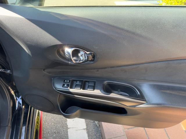 ノート ｅ－パワーニスモ　冠水歴車ナビＴＶバックカメラ全方位モニターＢＴオーディオ対応エマージェンシーブレーキ衝突軽減ブレーキ横滑り防止装置白線逸脱警報スマートキーＰスタートイモビライザー禁煙車プライバシーガラスリヤスポ（38枚目）