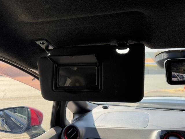 ノート ｅ－パワーニスモ　冠水歴車ナビＴＶバックカメラ全方位モニターＢＴオーディオ対応エマージェンシーブレーキ衝突軽減ブレーキ横滑り防止装置白線逸脱警報スマートキーＰスタートイモビライザー禁煙車プライバシーガラスリヤスポ（49枚目）