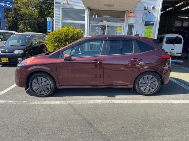 ノート Ｘ　ＦＯＵＲ　冠水歴車４ＷＤナビアラウンドビューモニターＥＴＣ車載器エマージェンシーブレーキ衝突軽減ブレーキ踏み間違え防止ブラインドスポットモニターステアリングヒーター禁煙リヤクロストラフィックアラート（14枚目）