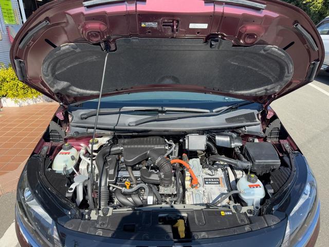 ノート Ｘ　ＦＯＵＲ　冠水歴車４ＷＤナビアラウンドビューモニターＥＴＣ車載器エマージェンシーブレーキ衝突軽減ブレーキ踏み間違え防止ブラインドスポットモニターステアリングヒーター禁煙リヤクロストラフィックアラート（15枚目）