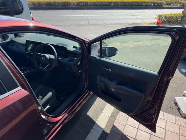 ノート Ｘ　ＦＯＵＲ　冠水歴車４ＷＤナビアラウンドビューモニターＥＴＣ車載器エマージェンシーブレーキ衝突軽減ブレーキ踏み間違え防止ブラインドスポットモニターステアリングヒーター禁煙リヤクロストラフィックアラート（35枚目）