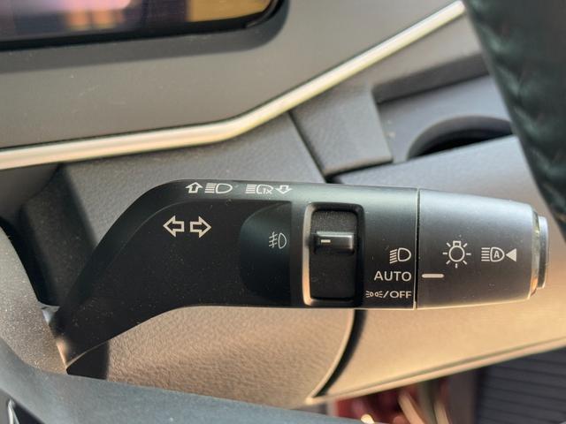 ノート Ｘ　ＦＯＵＲ　冠水歴車４ＷＤナビアラウンドビューモニターＥＴＣ車載器エマージェンシーブレーキ衝突軽減ブレーキ踏み間違え防止ブラインドスポットモニターステアリングヒーター禁煙リヤクロストラフィックアラート（56枚目）
