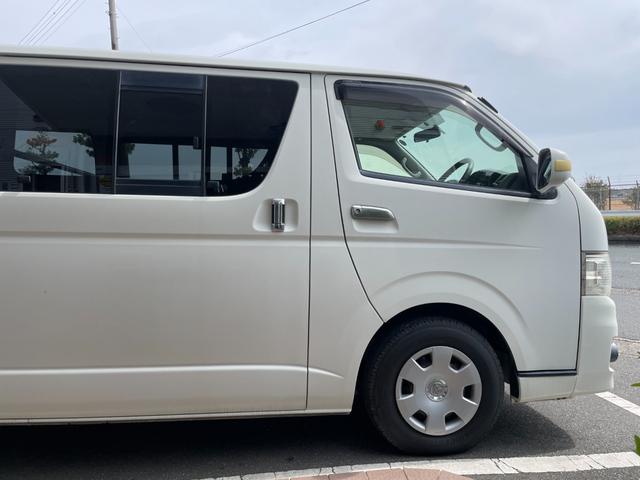ハイエースバン ＤＸ　ＧＬパッケージ　ナビバックカメラＥＴＣ車載器５ドアロング３／６人乗り低床オートマガソリン車エアコンパワステパワーウィンドキーレスエントリーフル装備ヘッドライトレベライザー衝突安全ボディーフォグ電格ミラＧＬパッケージ白（7枚目）