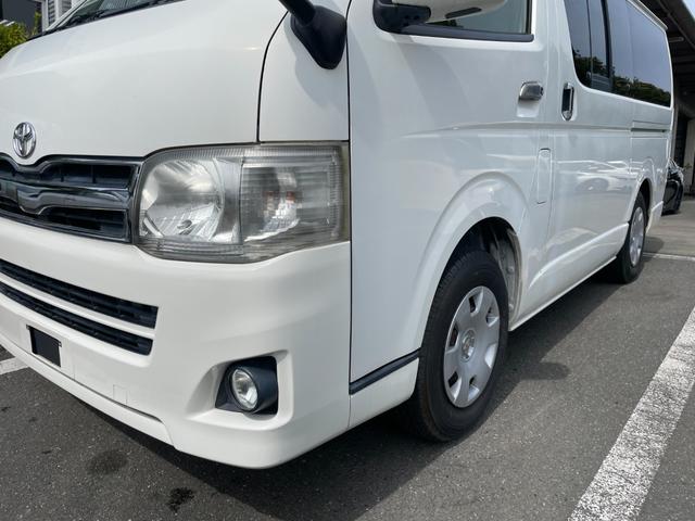 ハイエースバン ＤＸ　ＧＬパッケージ　ナビバックカメラＥＴＣ車載器５ドアロング３／６人乗り低床オートマガソリン車エアコンパワステパワーウィンドキーレスエントリーフル装備ヘッドライトレベライザー衝突安全ボディーフォグ電格ミラＧＬパッケージ白（17枚目）