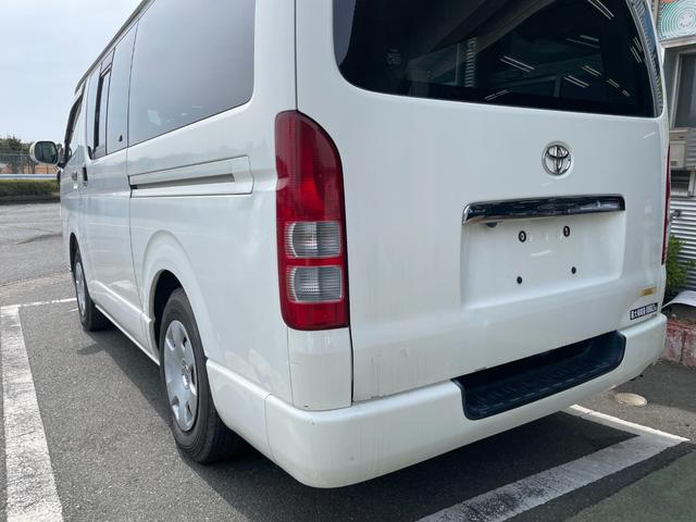 ハイエースバン ＤＸ　ＧＬパッケージ　ナビバックカメラＥＴＣ車載器５ドアロング３／６人乗り低床オートマガソリン車エアコンパワステパワーウィンドキーレスエントリーフル装備ヘッドライトレベライザー衝突安全ボディーフォグ電格ミラＧＬパッケージ白（23枚目）