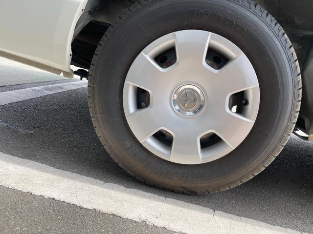 ハイエースバン ＤＸ　ＧＬパッケージ　ナビバックカメラＥＴＣ車載器５ドアロング３／６人乗り低床オートマガソリン車エアコンパワステパワーウィンドキーレスエントリーフル装備ヘッドライトレベライザー衝突安全ボディーフォグ電格ミラＧＬパッケージ白（36枚目）