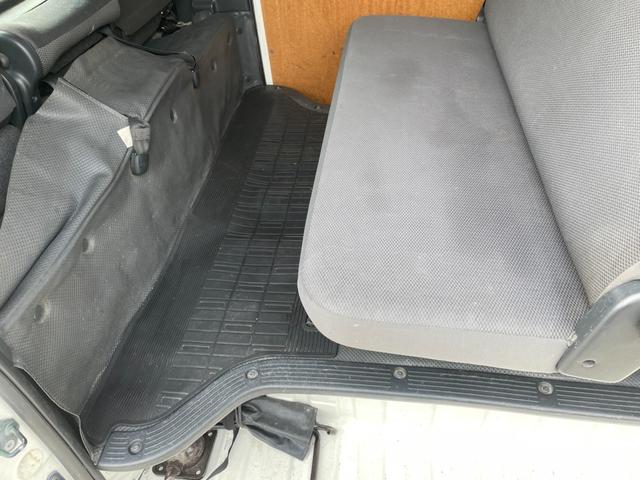 ハイエースバン ＤＸ　ＧＬパッケージ　ナビバックカメラＥＴＣ車載器５ドアロング３／６人乗り低床オートマガソリン車エアコンパワステパワーウィンドキーレスエントリーフル装備ヘッドライトレベライザー衝突安全ボディーフォグ電格ミラＧＬパッケージ白（51枚目）