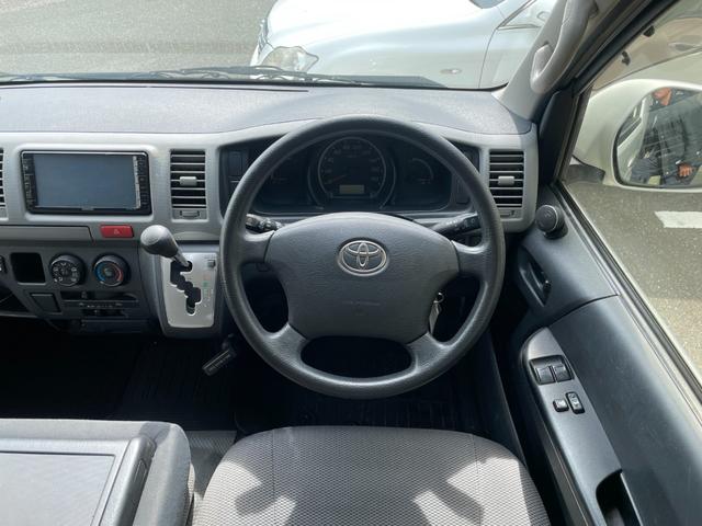 ハイエースバン ＤＸ　ＧＬパッケージ　ナビバックカメラＥＴＣ車載器５ドアロング３／６人乗り低床オートマガソリン車エアコンパワステパワーウィンドキーレスエントリーフル装備ヘッドライトレベライザー衝突安全ボディーフォグ電格ミラＧＬパッケージ白（65枚目）