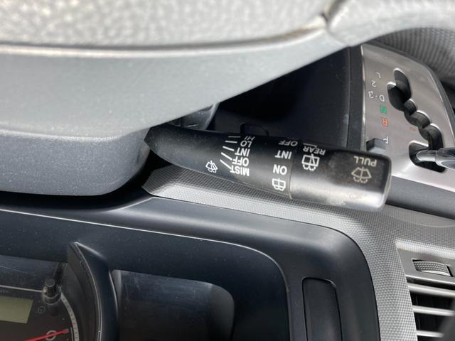 ハイエースバン ＤＸ　ＧＬパッケージ　ナビバックカメラＥＴＣ車載器５ドアロング３／６人乗り低床オートマガソリン車エアコンパワステパワーウィンドキーレスエントリーフル装備ヘッドライトレベライザー衝突安全ボディーフォグ電格ミラＧＬパッケージ白（72枚目）