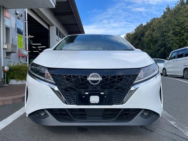 ノート Ｘ　冠水歴車ナビＴＶバックカメラＥＴＣ車載器禁煙車エマージェンシーブレーキ踏み間違え防止アダプティブＬＥＤヘッドＬＥＤフォグｅＰＯＷＥＲスマートキーＰスタートイモビ衝突安全ボディードライブレコーダー（3枚目）
