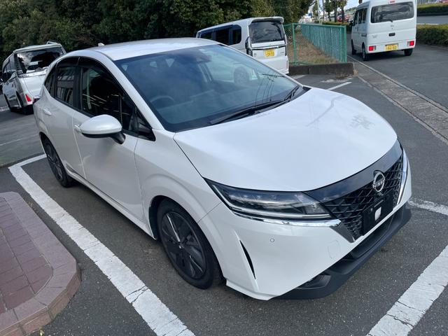 ノート Ｘ　冠水歴車ナビＴＶバックカメラＥＴＣ車載器禁煙車エマージェンシーブレーキ踏み間違え防止アダプティブＬＥＤヘッドＬＥＤフォグｅＰＯＷＥＲスマートキーＰスタートイモビ衝突安全ボディードライブレコーダー（6枚目）
