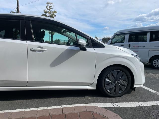 ノート Ｘ　冠水歴車ナビＴＶバックカメラＥＴＣ車載器禁煙車エマージェンシーブレーキ踏み間違え防止アダプティブＬＥＤヘッドＬＥＤフォグｅＰＯＷＥＲスマートキーＰスタートイモビ衝突安全ボディードライブレコーダー（7枚目）