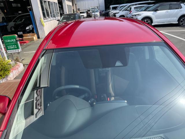 ノート ｅ－パワー　メダリスト　冠水歴車ナビＴＶアラウンドビューモニターエマージェンシーブレーキ禁煙車白線逸脱警報横滑り防止装置スマートキーＰスタートイモビライザー純正アルミ衝突安全ボディーステアリングスイッチ電格ミラー（24枚目）