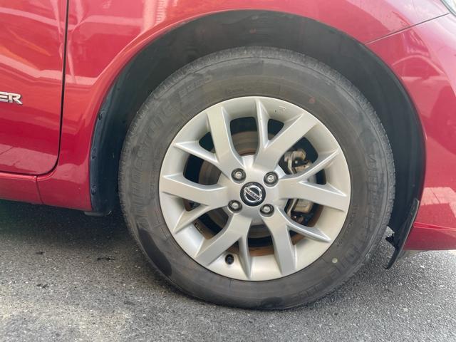 ノート ｅ－パワー　メダリスト　冠水歴車ナビＴＶアラウンドビューモニターエマージェンシーブレーキ禁煙車白線逸脱警報横滑り防止装置スマートキーＰスタートイモビライザー純正アルミ衝突安全ボディーステアリングスイッチ電格ミラー（34枚目）