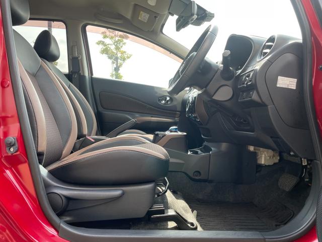 ノート ｅ－パワー　メダリスト　冠水歴車ナビＴＶアラウンドビューモニターエマージェンシーブレーキ禁煙車白線逸脱警報横滑り防止装置スマートキーＰスタートイモビライザー純正アルミ衝突安全ボディーステアリングスイッチ電格ミラー（42枚目）