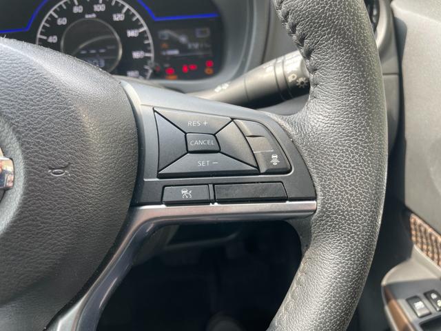 ノート ｅ－パワー　メダリスト　冠水歴車ナビＴＶアラウンドビューモニターエマージェンシーブレーキ禁煙車白線逸脱警報横滑り防止装置スマートキーＰスタートイモビライザー純正アルミ衝突安全ボディーステアリングスイッチ電格ミラー（76枚目）