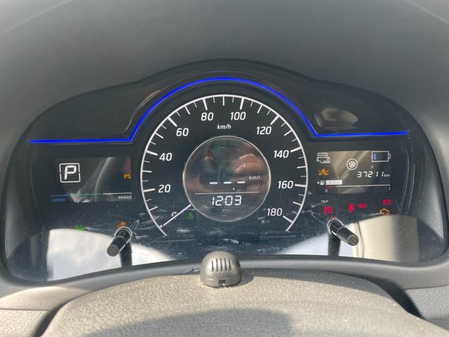 ノート ｅ－パワー　メダリスト　冠水歴車ナビＴＶアラウンドビューモニターエマージェンシーブレーキ禁煙車白線逸脱警報横滑り防止装置スマートキーＰスタートイモビライザー純正アルミ衝突安全ボディーステアリングスイッチ電格ミラー（77枚目）
