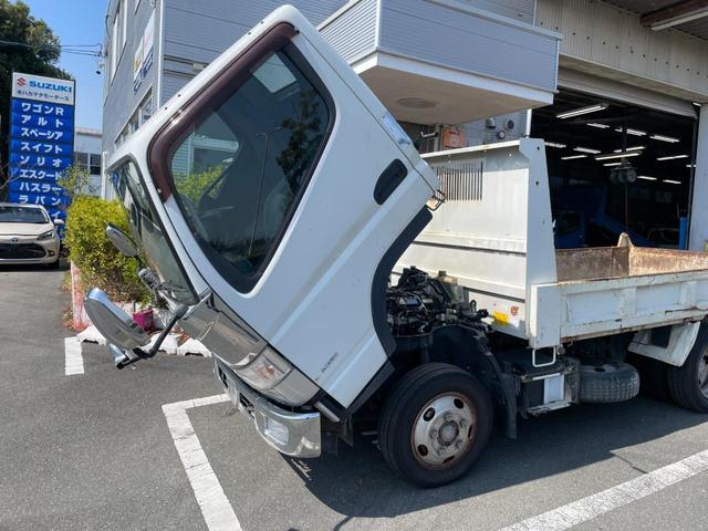 キャンター 全低床ダンプ　全低床強化ダンプ２ｔ積載３０００ｃｃディーゼルターボ５速ＭＴＥＴＣ車載器鳥居枕木荷台内寸長３０３ｃｍ幅１５９ｃｍ煽り高３２ｃｍ床面地上高８１ｃｍ道板掛けＡＵＸ入力キーレスエントリーメンテノート付（36枚目）