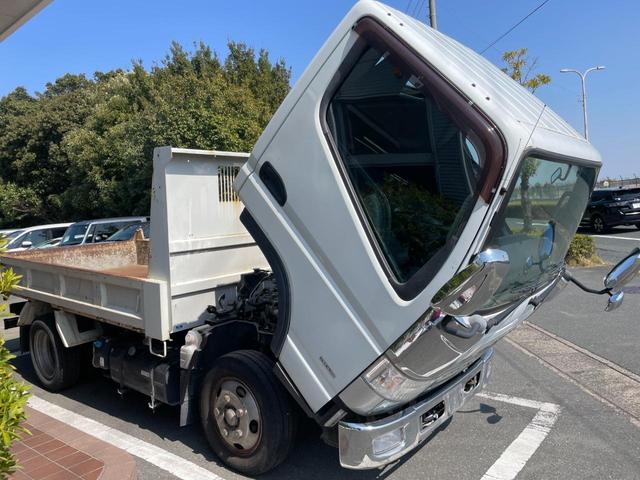 キャンター 全低床ダンプ　全低床強化ダンプ２ｔ積載３０００ｃｃディーゼルターボ５速ＭＴＥＴＣ車載器鳥居枕木荷台内寸長３０３ｃｍ幅１５９ｃｍ煽り高３２ｃｍ床面地上高８１ｃｍ道板掛けＡＵＸ入力キーレスエントリーメンテノート付（41枚目）