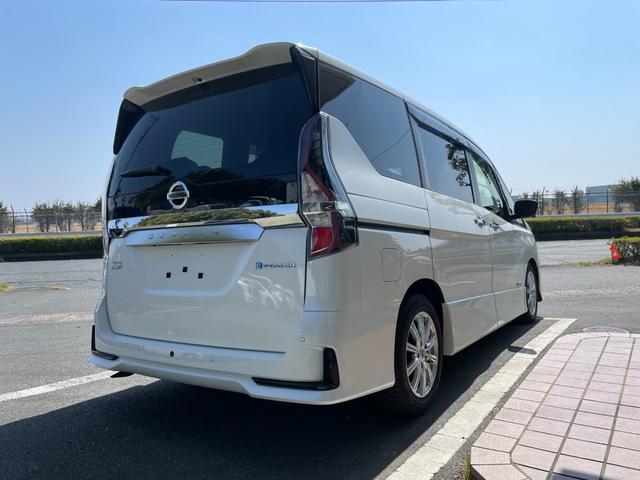 セレナ ｅ－パワー　ハイウェイスターＶ　冠水歴車ナビＴＶバックカメラアラウンドビューモニターＥＴＣ車載器禁煙車エマージェンシーブレーキセーフティパックＡインテリジェント　ルームミラーサイドカーテンエアバッグ両側パワスラスマートキー（9枚目）
