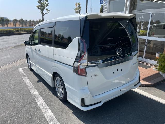 セレナ ｅ－パワー　ハイウェイスターＶ　冠水歴車ナビＴＶバックカメラアラウンドビューモニターＥＴＣ車載器禁煙車エマージェンシーブレーキセーフティパックＡインテリジェント　ルームミラーサイドカーテンエアバッグ両側パワスラスマートキー（14枚目）