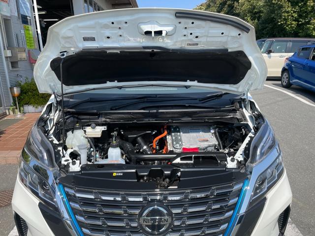 セレナ ｅ－パワー　ハイウェイスターＶ　冠水歴車ナビＴＶバックカメラアラウンドビューモニターＥＴＣ車載器禁煙車エマージェンシーブレーキセーフティパックＡインテリジェント　ルームミラーサイドカーテンエアバッグ両側パワスラスマートキー（37枚目）