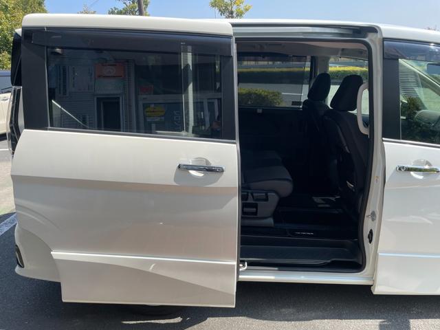 セレナ ｅ－パワー　ハイウェイスターＶ　冠水歴車ナビＴＶバックカメラアラウンドビューモニターＥＴＣ車載器禁煙車エマージェンシーブレーキセーフティパックＡインテリジェント　ルームミラーサイドカーテンエアバッグ両側パワスラスマートキー（53枚目）