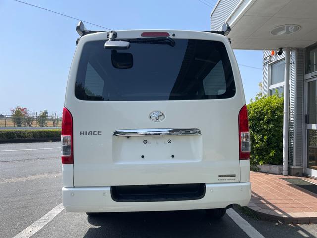 ハイエースバン ＤＸ　ＧＬパッケージ　冠水歴車５ドア３／６人乗りルーフキャリア付２８００ｃｃディーゼルターボ低床タイヤハウス有りナビＴＶバックカメラＥＴＣ車載器セーフティセンス衝突軽減ブレーキ付ＡＣＰＳＰＷキーレスエントリーフル装備（11枚目）