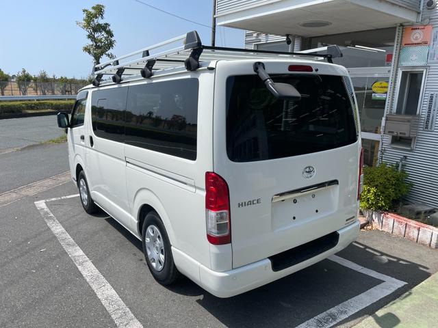 ハイエースバン ＤＸ　ＧＬパッケージ　冠水歴車５ドア３／６人乗りルーフキャリア付２８００ｃｃディーゼルターボ低床タイヤハウス有りナビＴＶバックカメラＥＴＣ車載器セーフティセンス衝突軽減ブレーキ付ＡＣＰＳＰＷキーレスエントリーフル装備（14枚目）