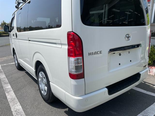 ハイエースバン ＤＸ　ＧＬパッケージ　冠水歴車５ドア３／６人乗りルーフキャリア付２８００ｃｃディーゼルターボ低床タイヤハウス有りナビＴＶバックカメラＥＴＣ車載器セーフティセンス衝突軽減ブレーキ付ＡＣＰＳＰＷキーレスエントリーフル装備（23枚目）