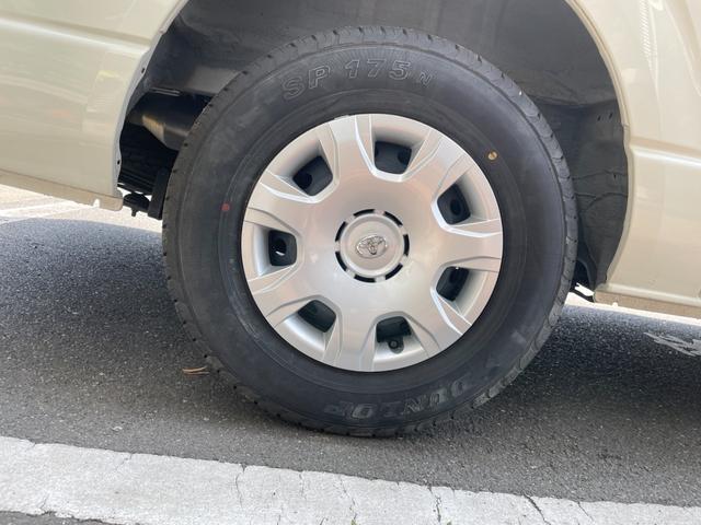 ハイエースバン ＤＸ　ＧＬパッケージ　冠水歴車５ドア３／６人乗りルーフキャリア付２８００ｃｃディーゼルターボ低床タイヤハウス有りナビＴＶバックカメラＥＴＣ車載器セーフティセンス衝突軽減ブレーキ付ＡＣＰＳＰＷキーレスエントリーフル装備（32枚目）