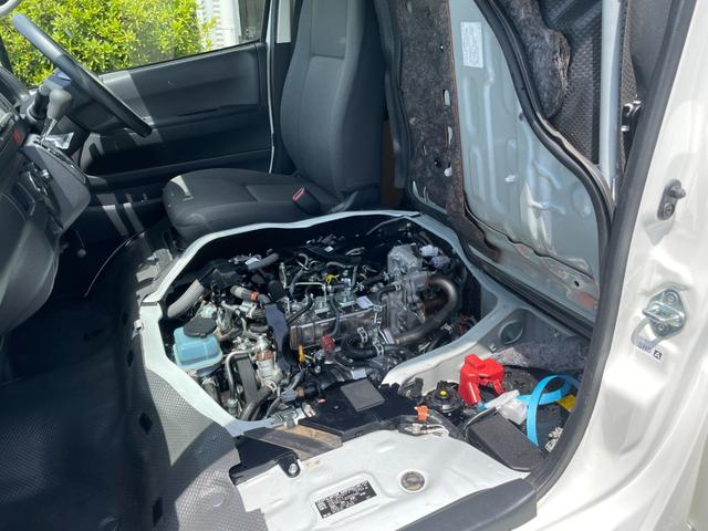 ハイエースバン ＤＸ　ＧＬパッケージ　冠水歴車５ドア３／６人乗りルーフキャリア付２８００ｃｃディーゼルターボ低床タイヤハウス有りナビＴＶバックカメラＥＴＣ車載器セーフティセンス衝突軽減ブレーキ付ＡＣＰＳＰＷキーレスエントリーフル装備（36枚目）