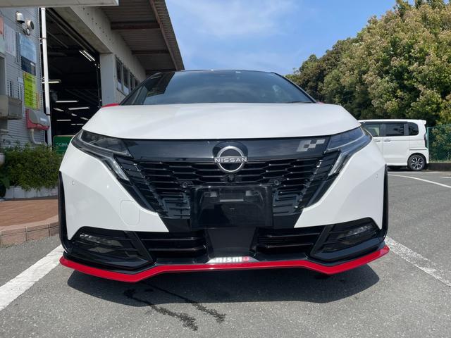 オーラ ニスモ　冠水歴車ナビＴＶアラウンドビューモニターＥＴＣ２．０禁煙車プロパイロットアダプティブクルーズコントロールデジタルインナーミラーブラインドスポットモニタースマートキー２本ＰスタートＬＥＤヘッド（3枚目）