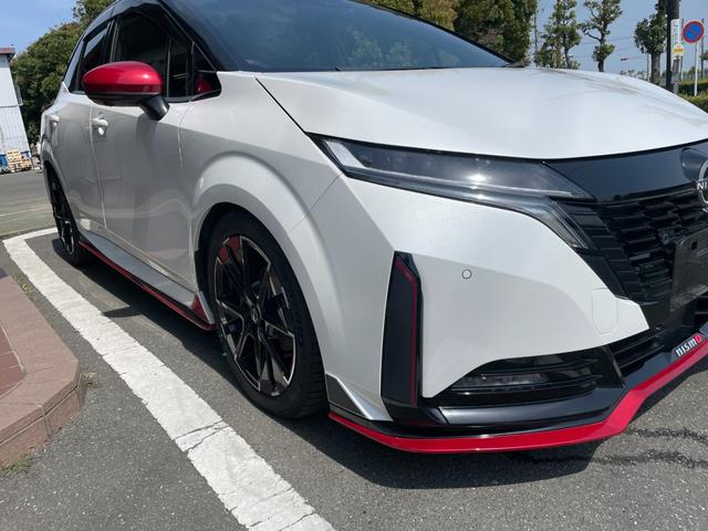オーラ ニスモ　冠水歴車ナビＴＶアラウンドビューモニターＥＴＣ２．０禁煙車プロパイロットアダプティブクルーズコントロールデジタルインナーミラーブラインドスポットモニタースマートキー２本ＰスタートＬＥＤヘッド（18枚目）