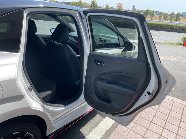 オーラ ニスモ　冠水歴車ナビＴＶアラウンドビューモニターＥＴＣ２．０禁煙車プロパイロットアダプティブクルーズコントロールデジタルインナーミラーブラインドスポットモニタースマートキー２本ＰスタートＬＥＤヘッド（54枚目）